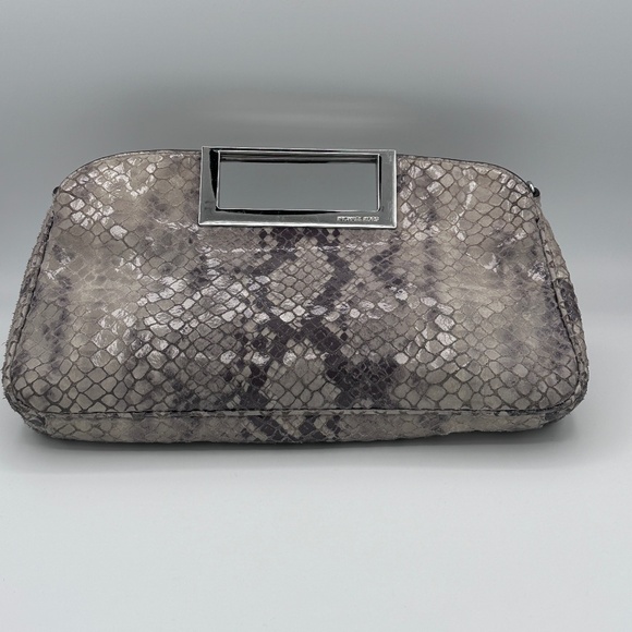 Michael Kors Berkley Medium Clutch Style# 30S4MBKC3E Gray Silver Snakeskin Style - Picture 5 of 9